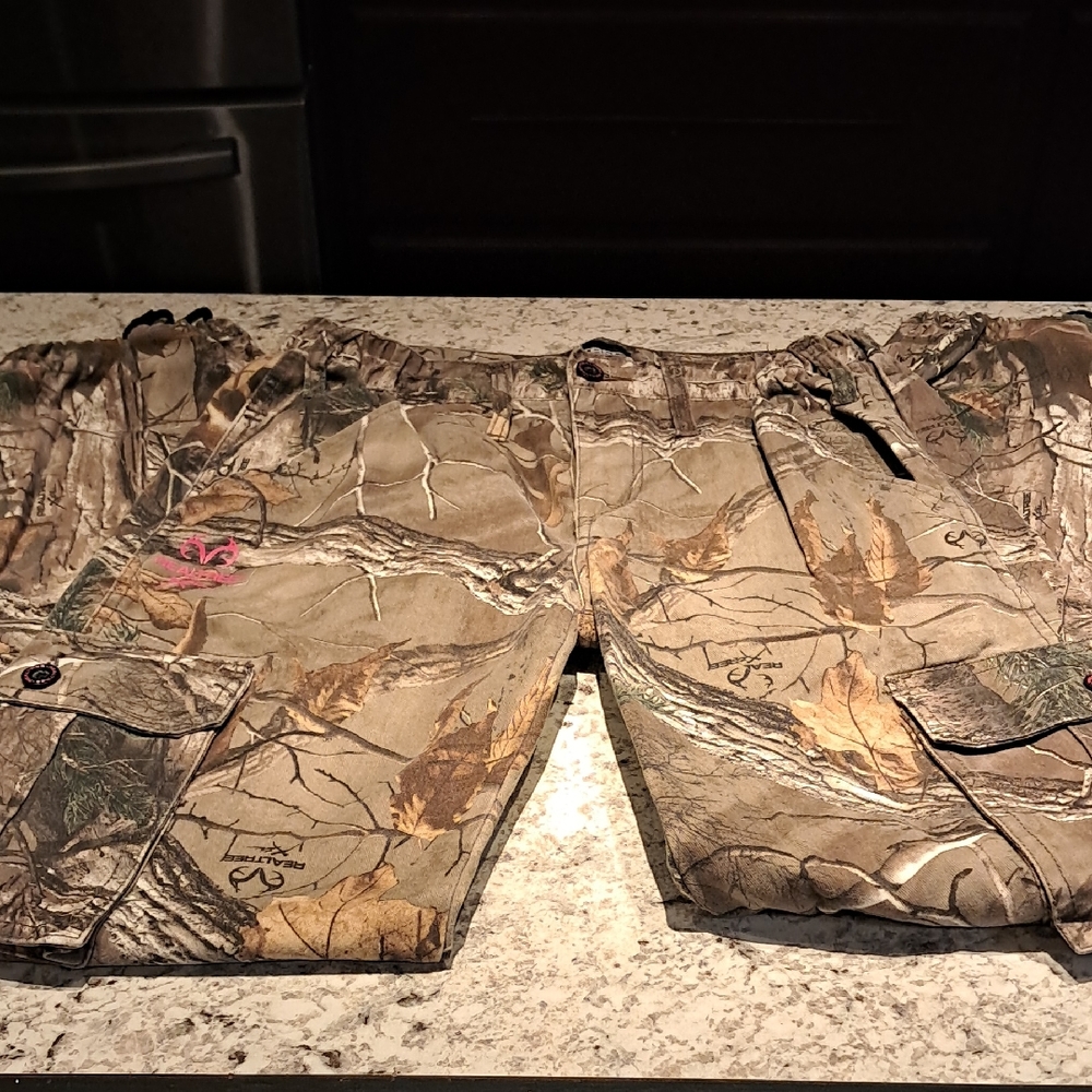 Realtree Camouflage Cargo Pants